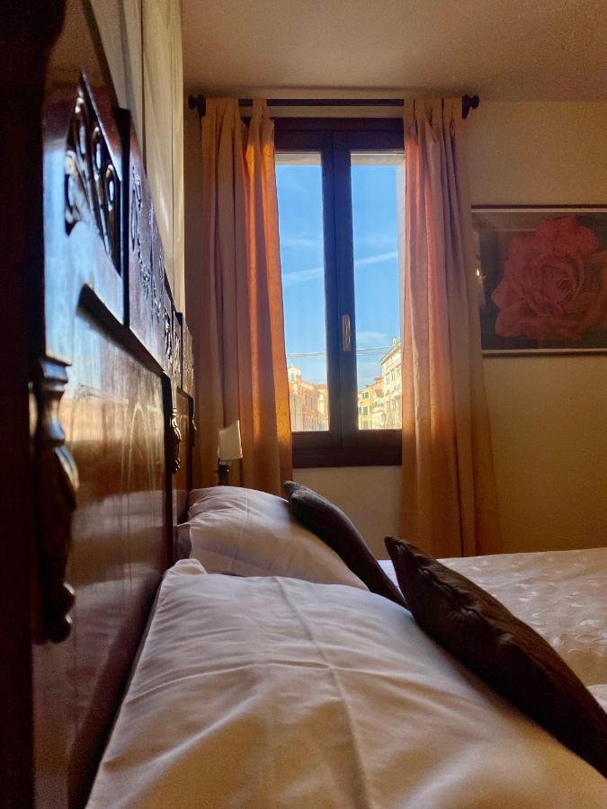 Doppelzimmer mit eigenem externen Bad